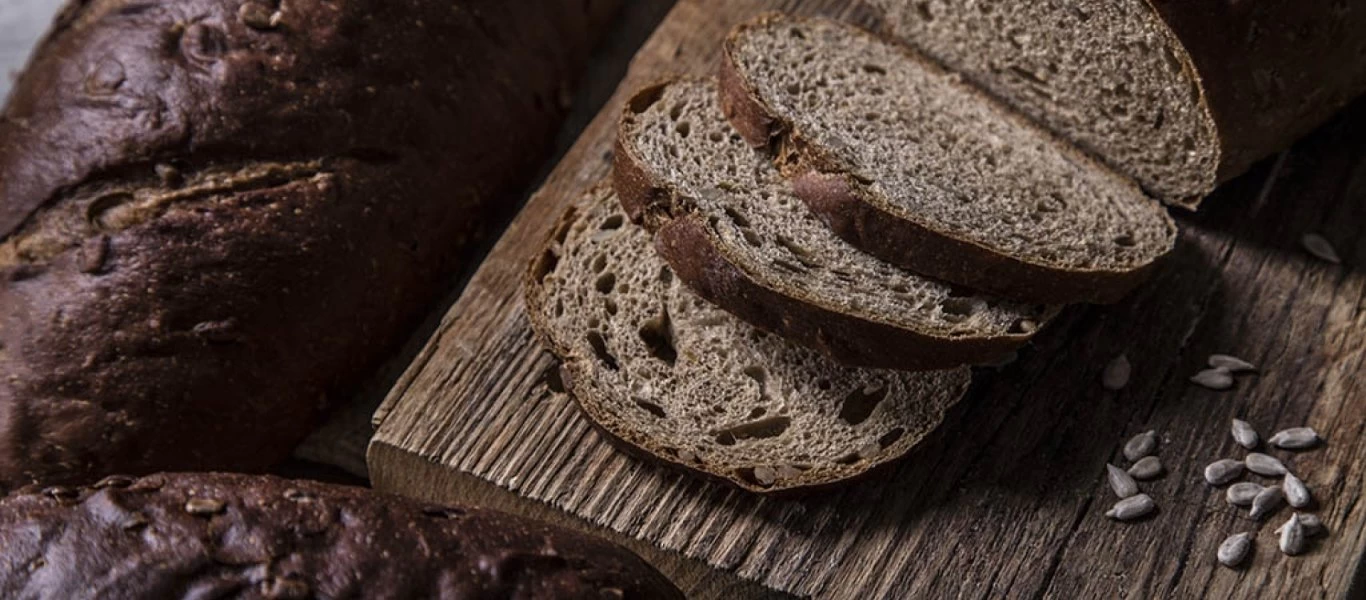 Αυτός είναι ο λόγος που δεν πρέπει ποτέ να αφήνεις το ψωμί στον πάγκο της κουζίνας